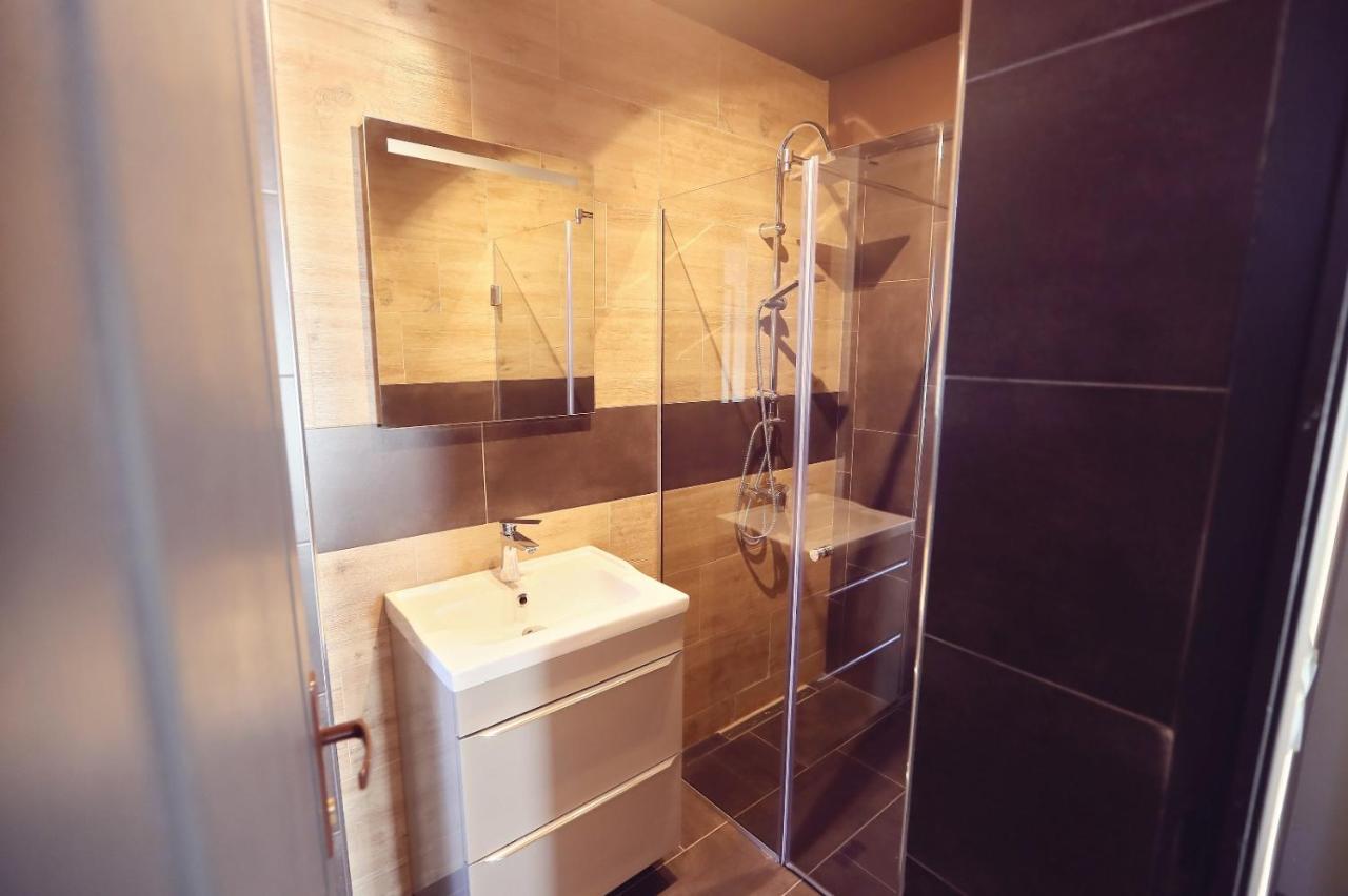 Dezire Guesthouse 바일레 우누 마이 외부 사진